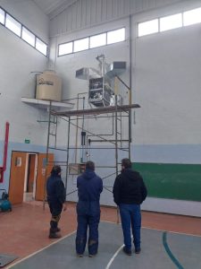 Educación refuerza el sistema de calefacción en Lago Posadas con la instalación de tres nuevos equipos