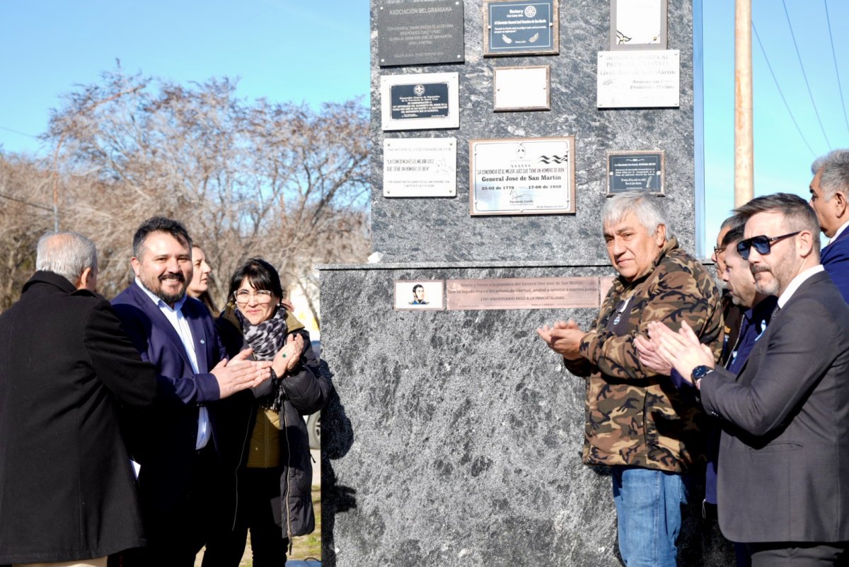 Educación conmemoró el 176° aniversario del Paso a la Inmortalidad del General José de San Martín en Caleta Olivia