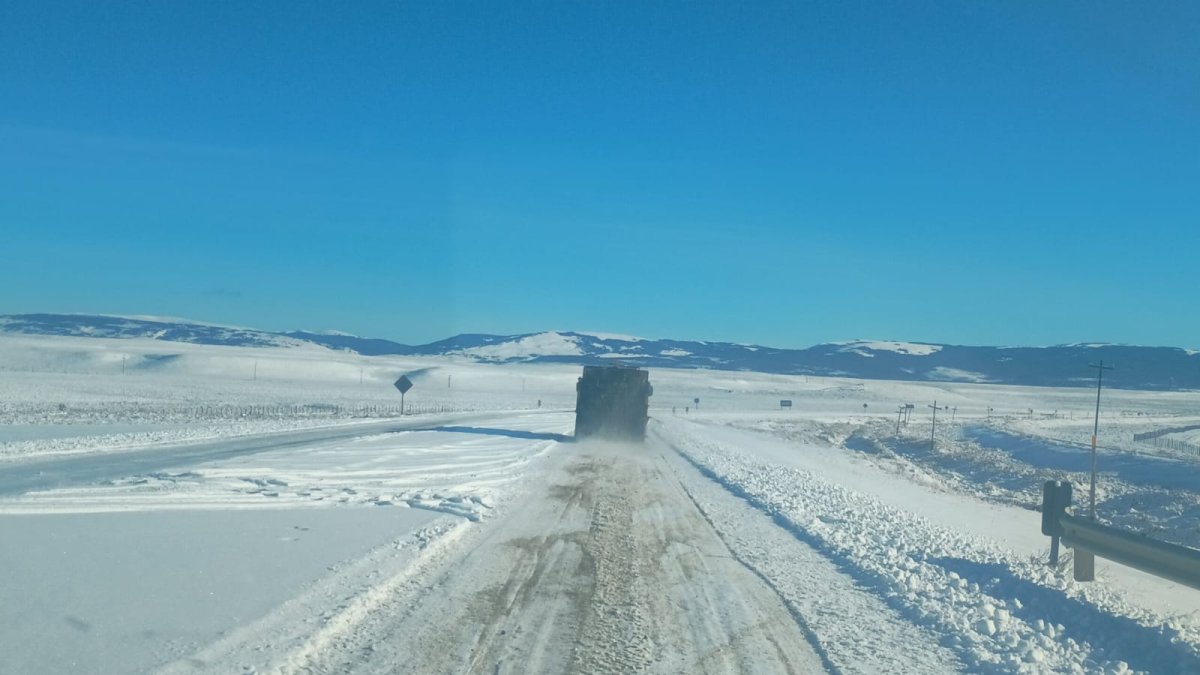 Vialidad Provincial refuerza las tareas de despeje de nieve en la red vial de 28 de Noviembre