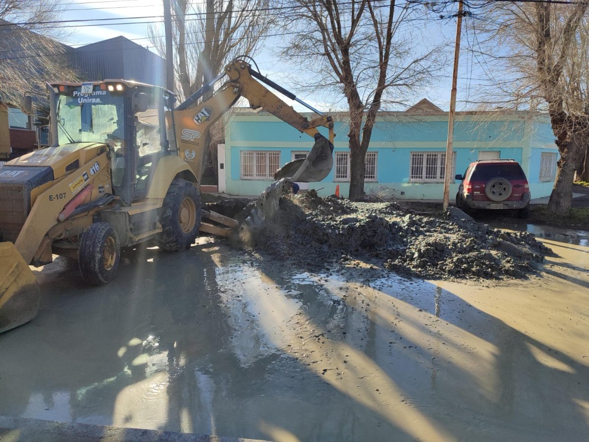 SPSE realiza controles diarios para garantizar condiciones seguras en obras de saneamiento