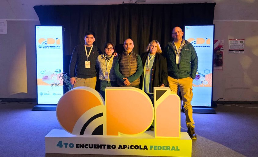 Santa Cruz llevó su producción apícola al 4.º Encuentro Apícola Federal en Tucumán