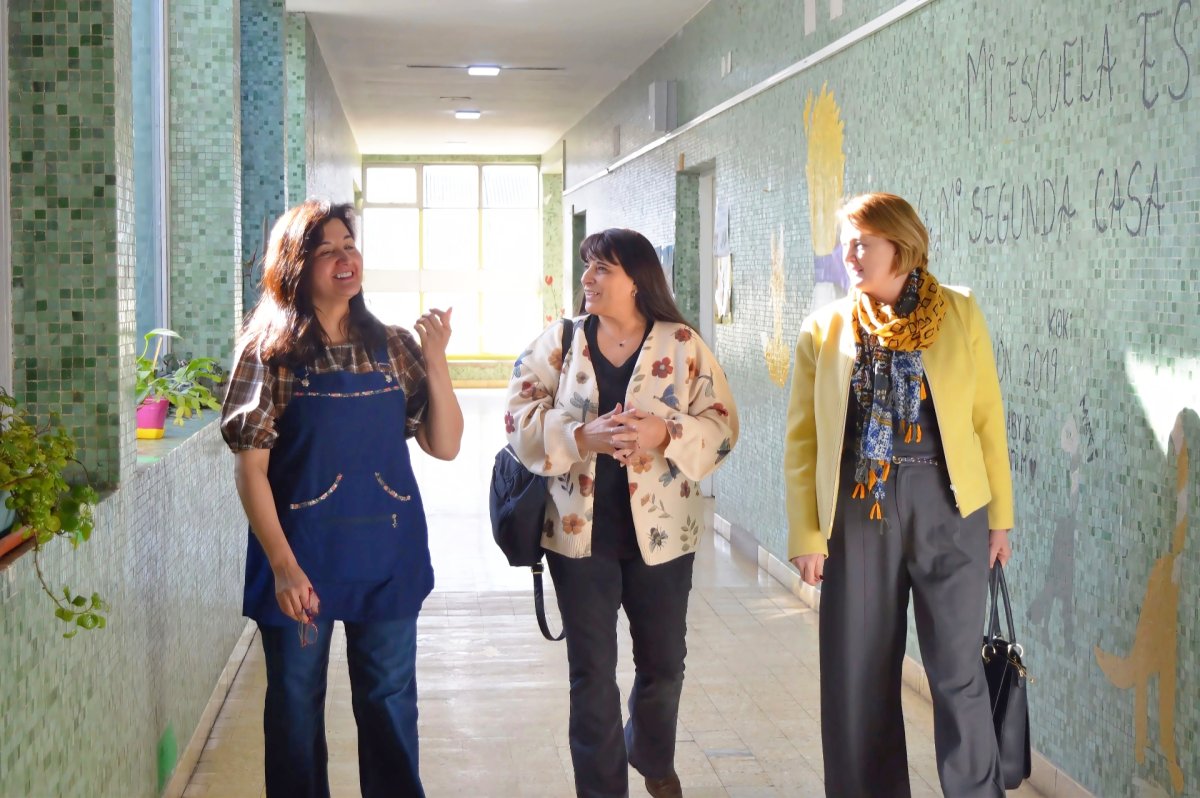 La directora provincial Yeni Bernard subrayó que este dispositivo es una herramienta para detectar necesidades reales y optimizar la enseñanza.