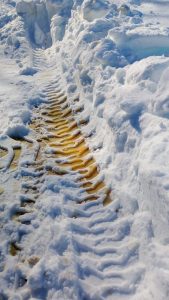 Vialidad Provincial desplegó operativos de asistencia y despeje de nieve en rutas santacruceñas