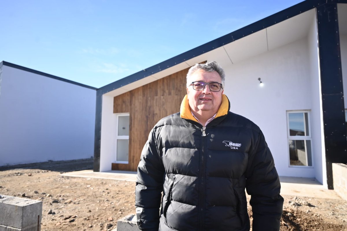 Construir Santa Cruz: &ldquo;Ya estamos llegando a los 900 inscriptos en toda la provincia&rdquo;, asegur&oacute; De La Torre