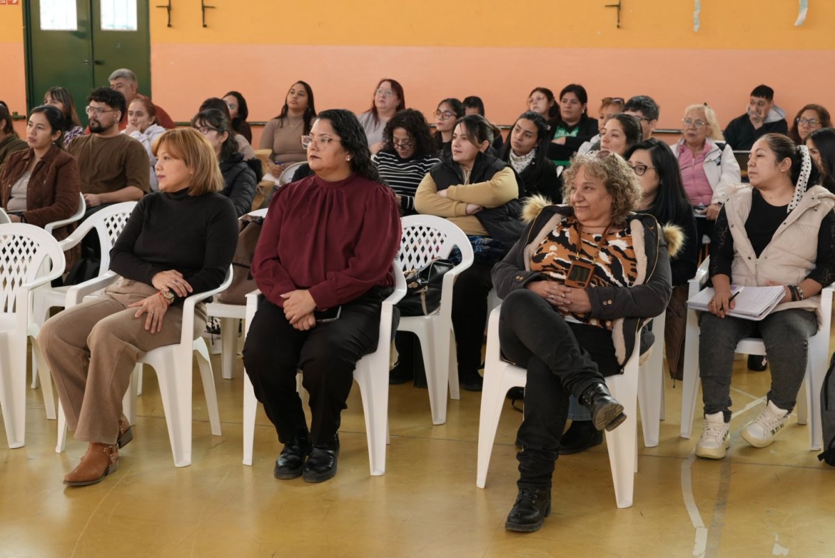 Se realizó el 3° Encuentro Presencial sobre Alfabetización Inicial en Caleta Olivia