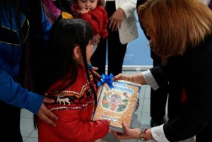 Educación presentó y entregó libros para fortalecer la alfabetización inicial en la Zona Norte