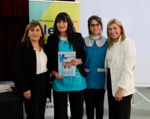 Educación presentó y entregó libros para fortalecer la alfabetización inicial en la Zona Norte