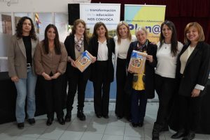 Educación presentó y entregó libros para fortalecer la alfabetización inicial en la Zona Norte