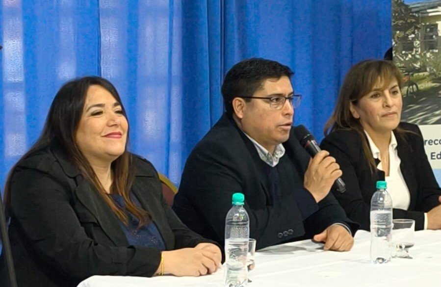 Claudio Vidal: “Venimos de muy atrás, la educación estaba muy abandonada y hoy la estamos reconstruyendo”