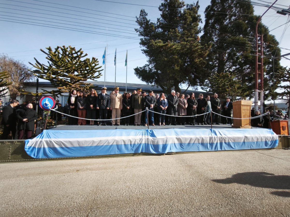 Vidal anunció una inversión de 60 mil millones en viviendas para toda Santa Cruz