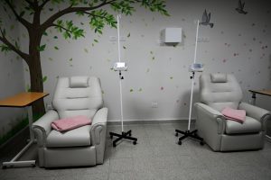 Promesa cumplida: El Gobierno de Claudio Vidal dejó inaugurada la Sala Oncológica en el Hospital Dr. Armando Zamudio 