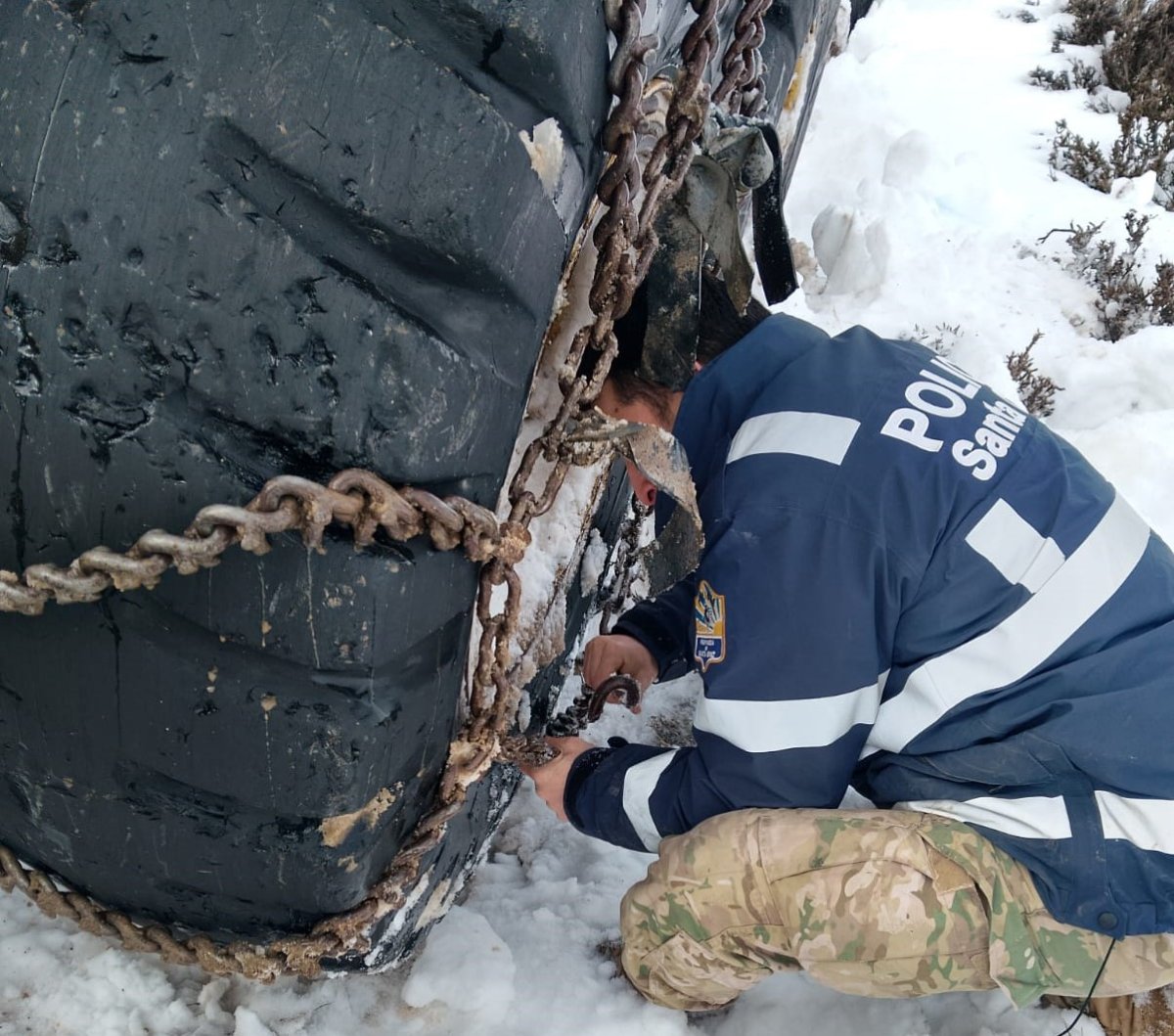 Vialidad Provincial realizó el despeje de nieve y brindó asistencia en la Ruta Provincial N°39