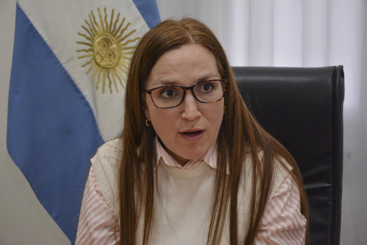 Aguiar: “Trabajamos para que la Casa sea una vidriera de la provincia en Buenos Aires”