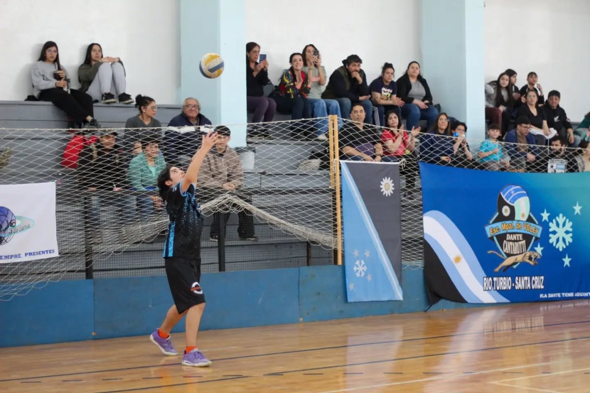 Río Turbio vive la instancia provincial de vóley masculino de los Juegos Santacruceños “Santa Cruz Puede”