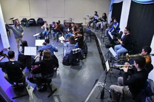 Artistas internacionales y un nominado al Latín GRAMMY capacitan a estudiantes de la Escuela Re Si 