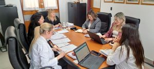 La ministra Ross mantuvo una agenda de trabajo en el Hospital Zonal de Caleta Olivia