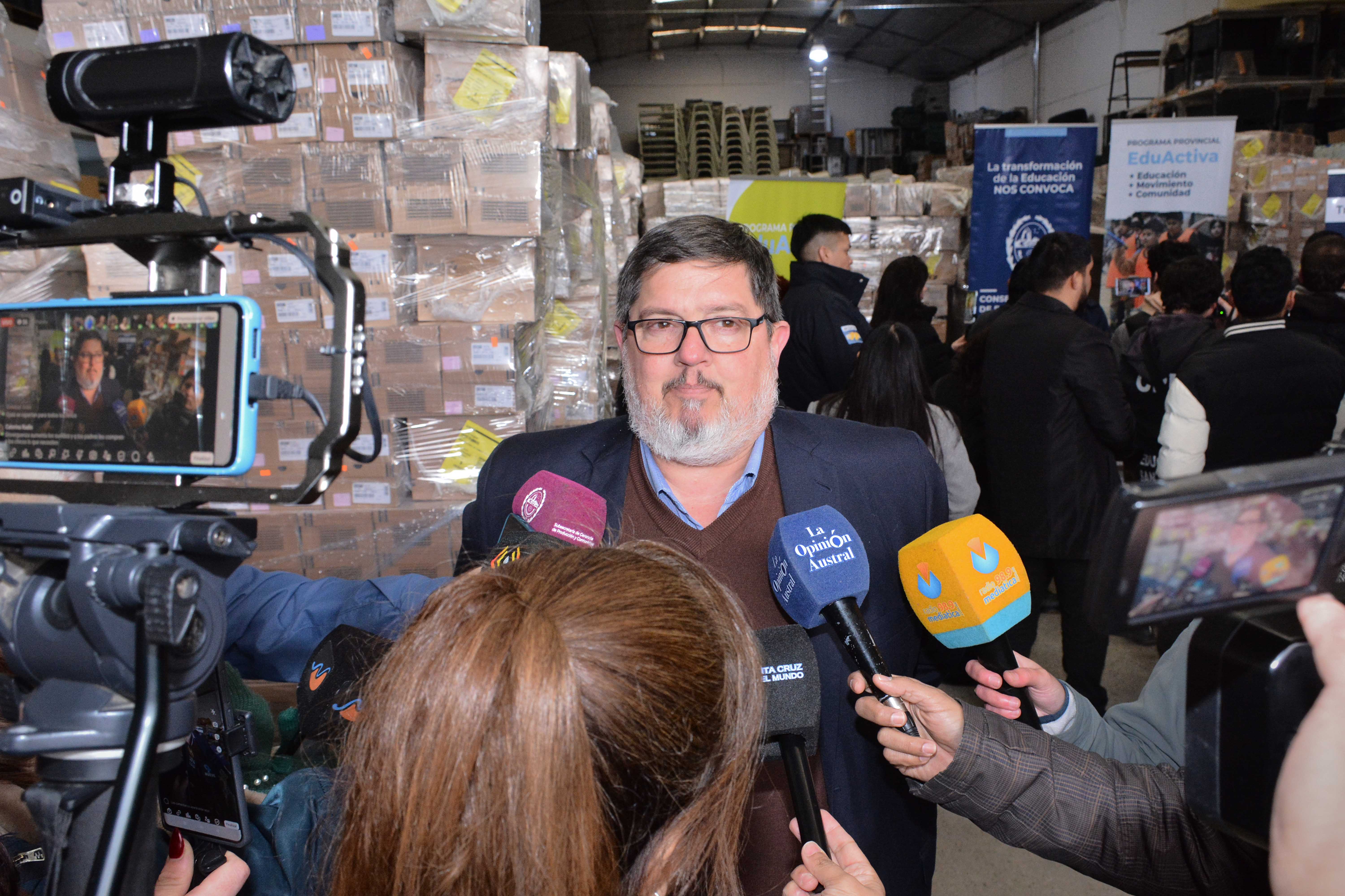 Verbes: “Fortalecer el sistema educativo no es solo convocar a paritarias”