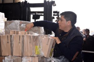 Vidal anunció la llegada de 40 mil zapatillas para los alumnos santacruceños 