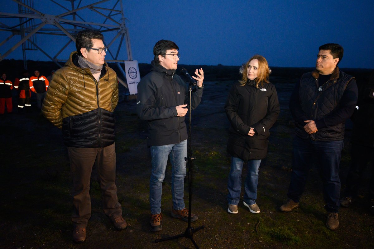 Después de 30 años sin inversiones, Punta Loyola recupera la navegación nocturna con una obra estratégica para la producción de Santa Cruz