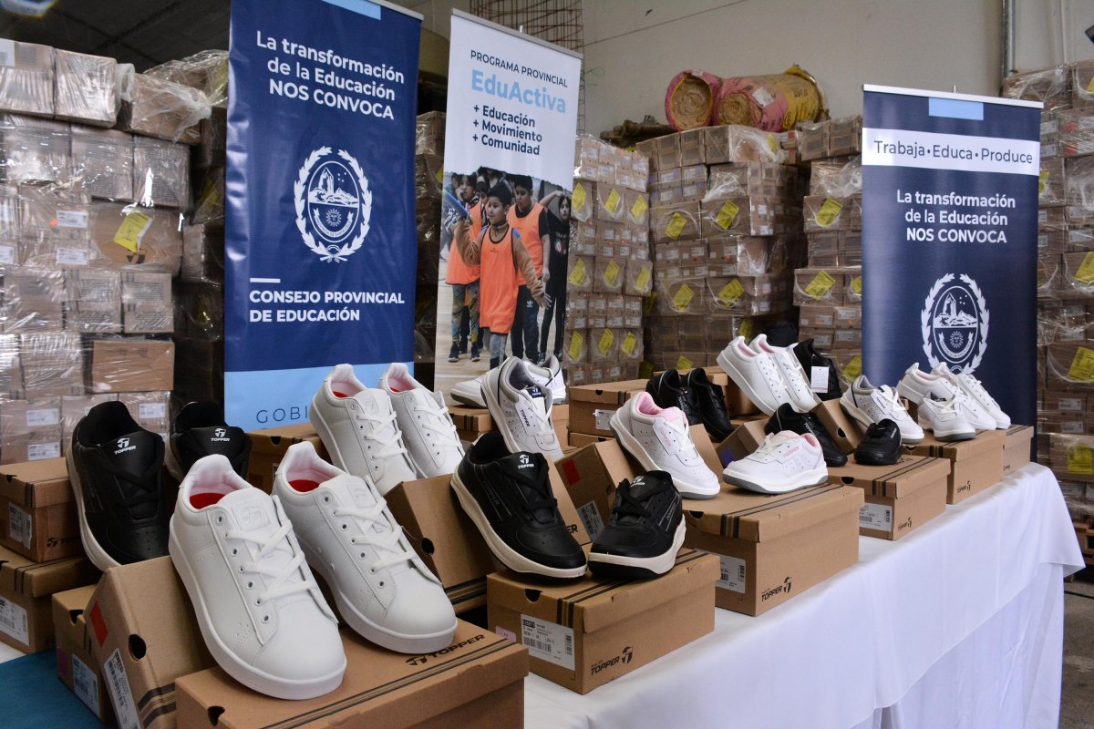 40 mil pares de zapatillas: “La inscripción es muy simple y comienza el viernes en cada escuela”, afirmó Rasgido