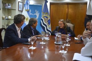 Alicia recibió a las autoridades de la Comisión Nacional de Energía Atómica