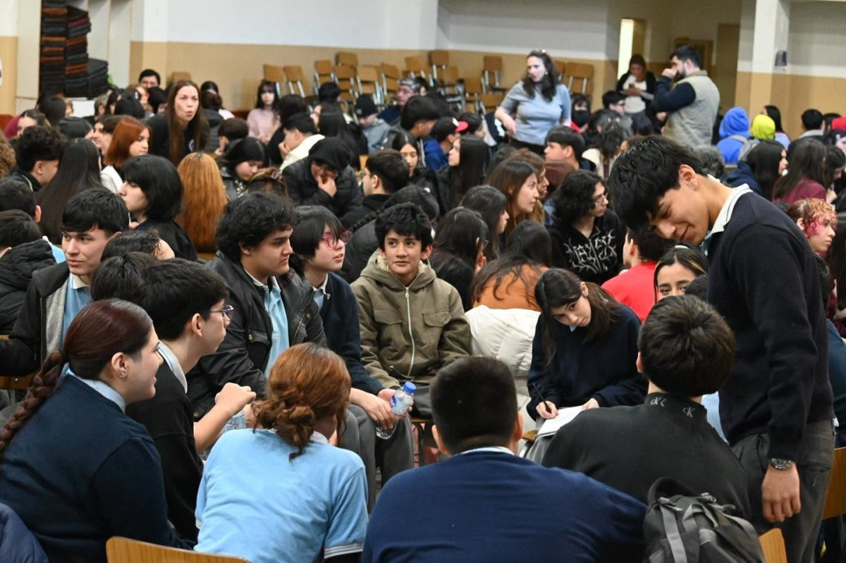 Jornada para informar y reflexionar junto a los jóvenes