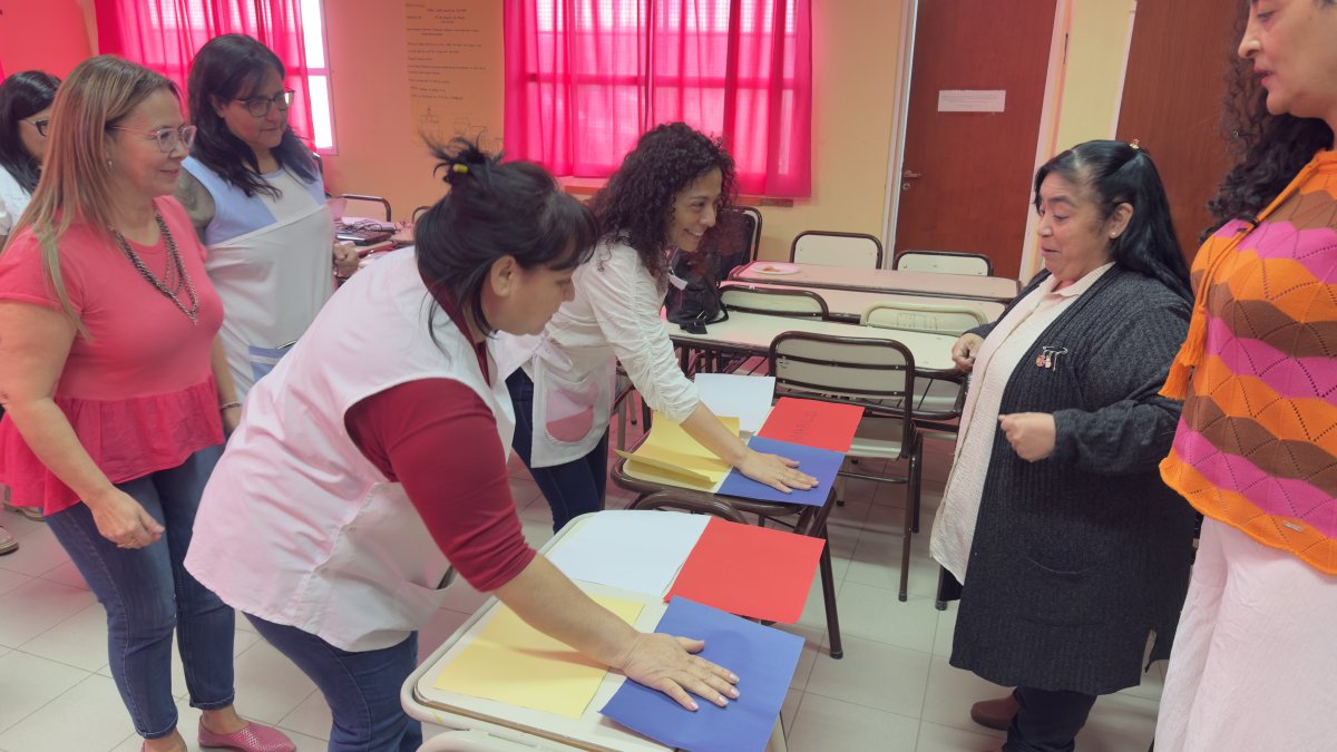 Profundizan la política de alfabetización tras culminar el 3er Encuentro Presencial para Escuelas Alfa por regiones
