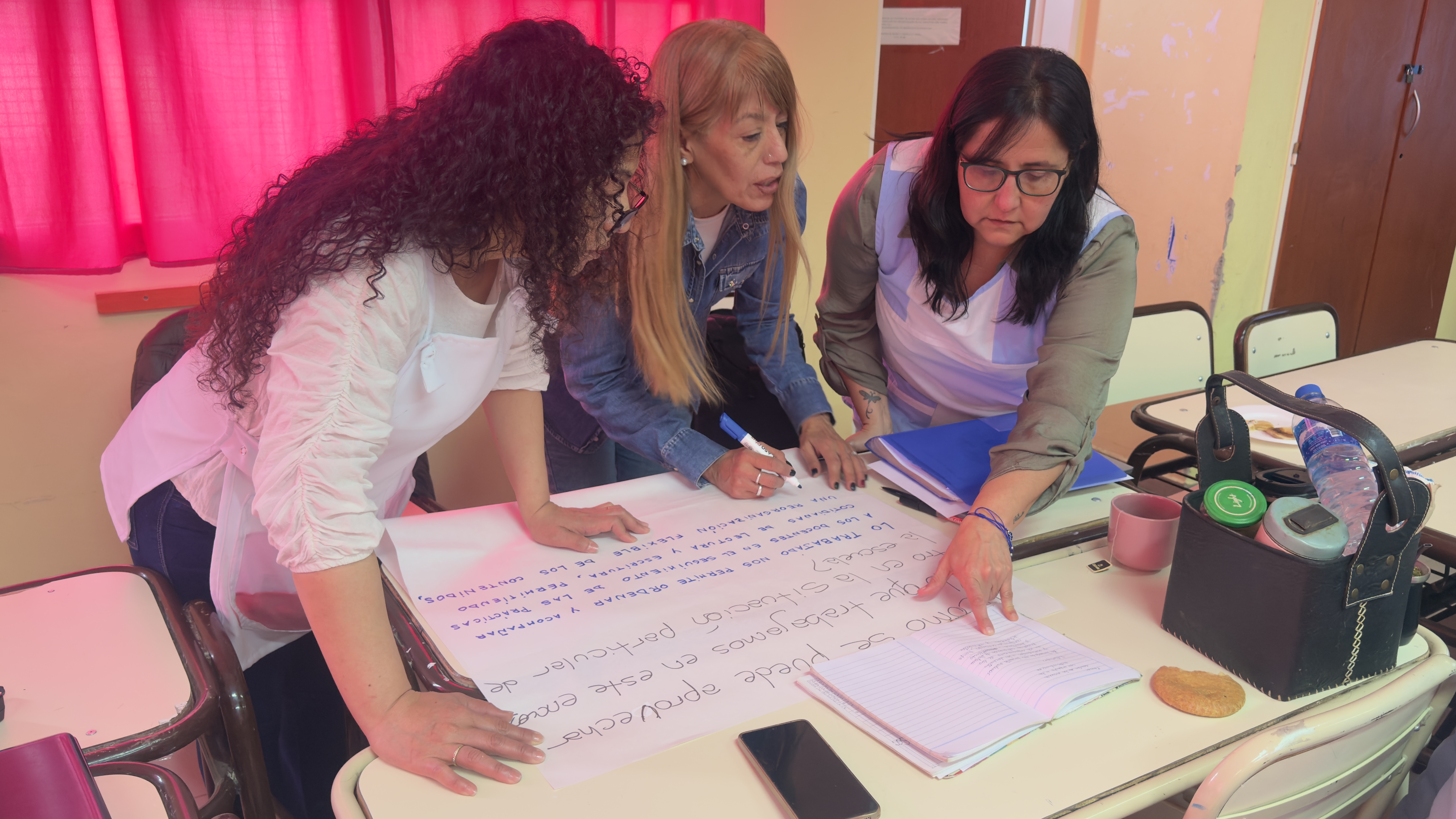 Profundizan la política de alfabetización tras culminar el 3er Encuentro Presencial para Escuelas Alfa por regiones