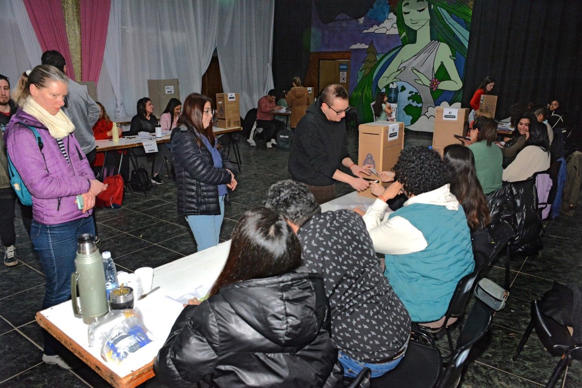 Histórica participación: cerraron las urnas en la CSS y se definen las nuevas vocalías del Directorio