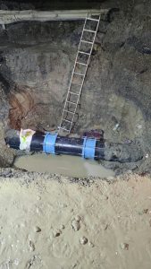 SPSE culminó con éxito los trabajos de reparación en el acueducto principal de la Autovía 17 de Octubre