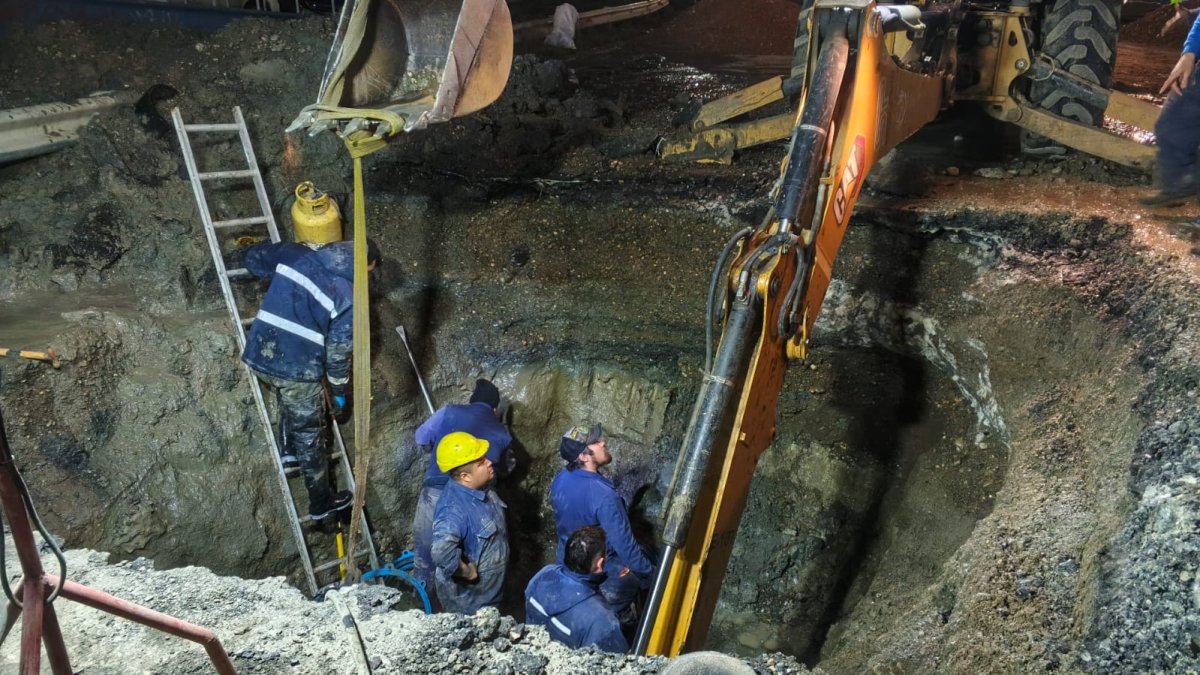 SPSE culminó con éxito los trabajos de reparación en el acueducto principal de la Autovía 17 de Octubre