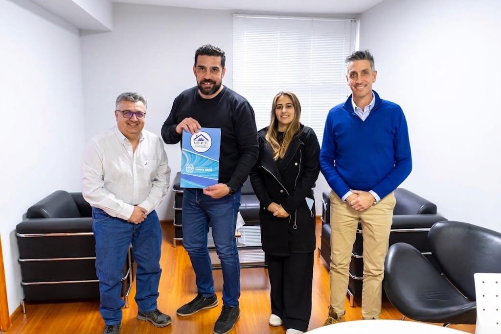 IDUV firmó convenio para la construcción de 10 viviendas en  Cañadón Seco
