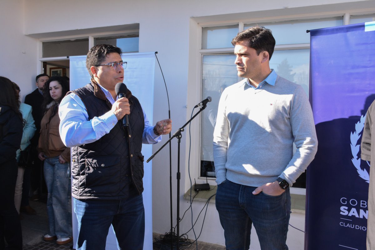 El Gobernador Claudio Vidal junto al presidente del Consejo Agrario Provincial, Hugo Garay.