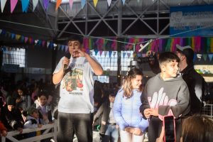 De la semilla a la cosecha: la hidroponía despertó la curiosidad de las familias