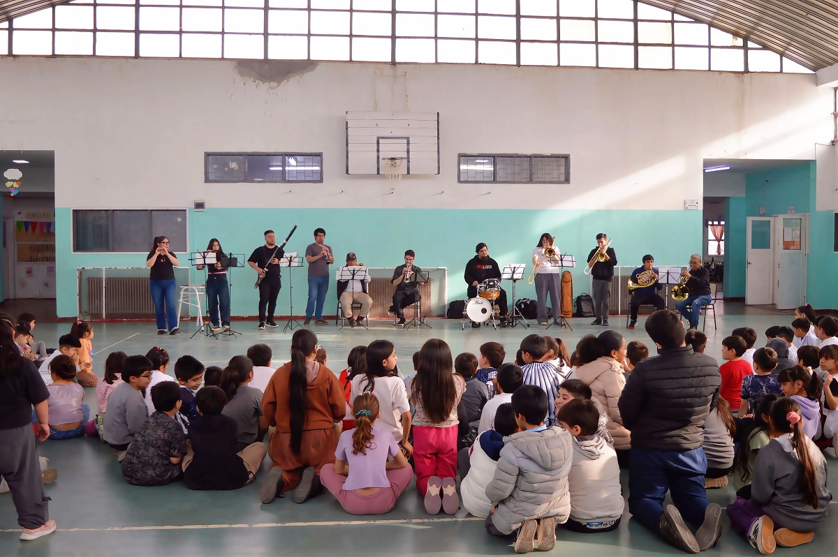 Escuela de Música Re Si: Presentó propuestas pedagógicas en la Escuela N° 44