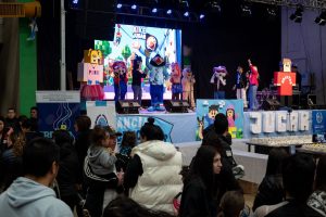 Cientos de familias disfrutan este domingo de Aike Jugar en el Boxing Club de Río Gallegos