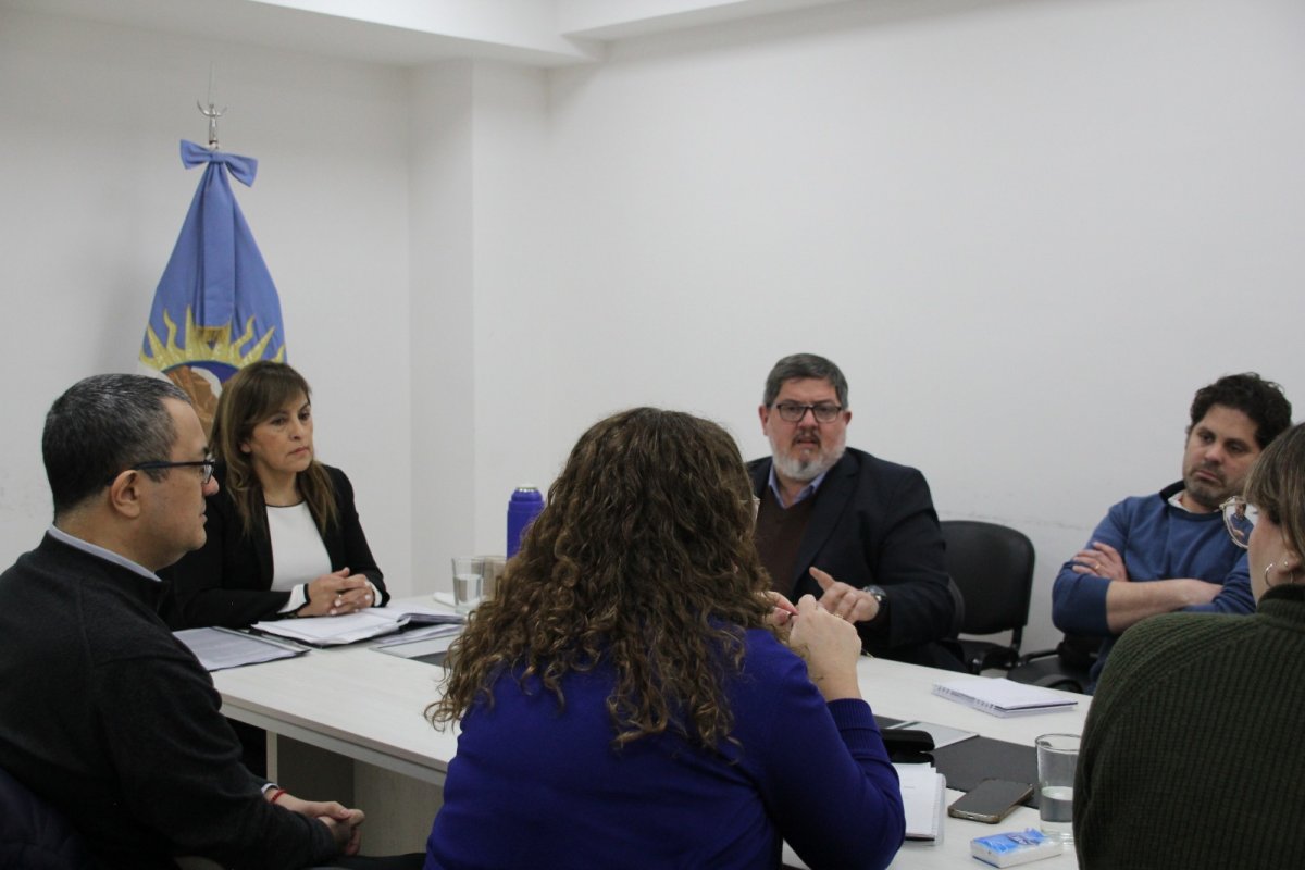 Economía y Educación coordinan el traspaso de Liquidaciones y Mantenimiento Escolar