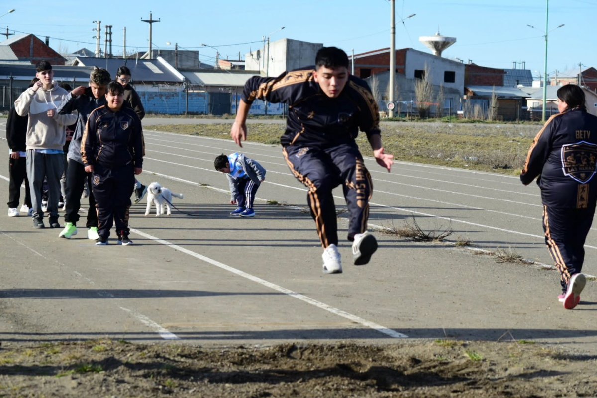 Más de 70 deportistas participaron de la instancia provincial de Atletismo Adaptado