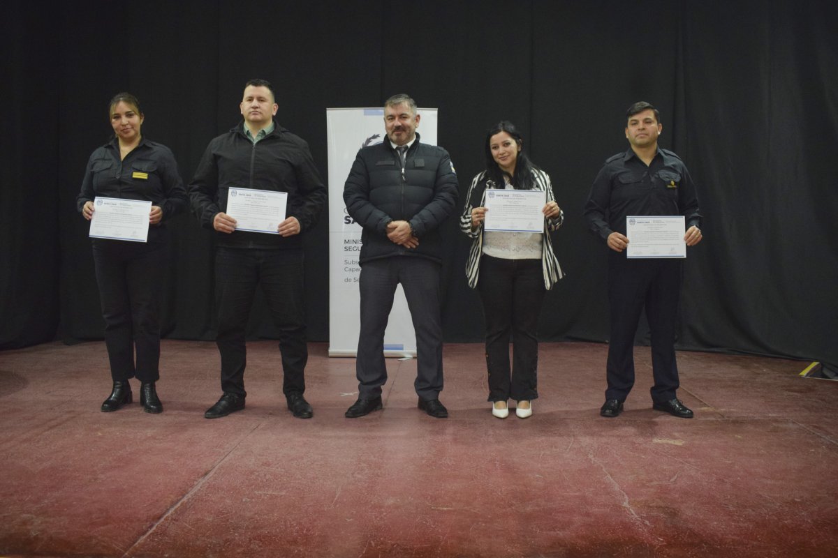 35 efectivos de las fuerzas de seguridad provincial se capacitaron en Inglés Americano