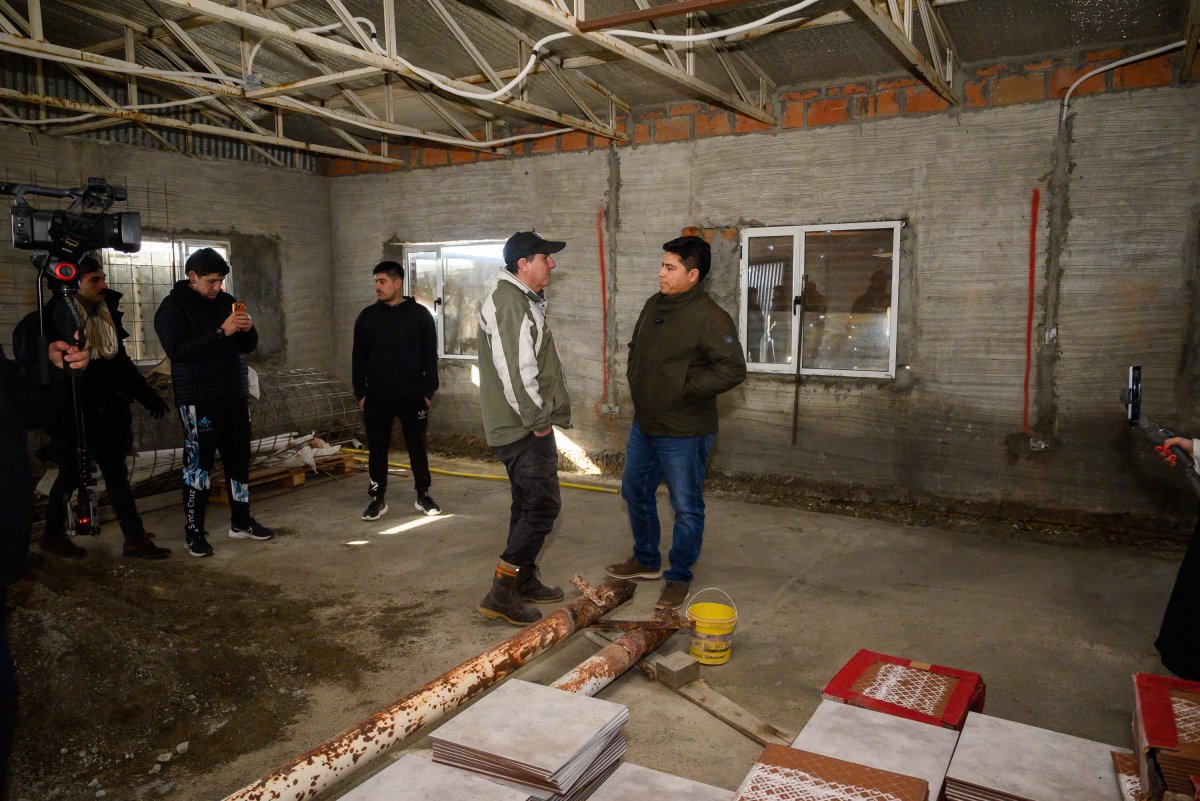 Santa Cruz entregará 16 canchas de césped sintético a clubes de toda la provincia