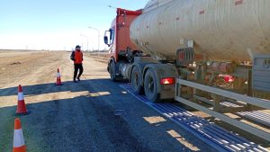 Más controles en las rutas: Vialidad Provincial incorporó dos nuevas básculas móviles