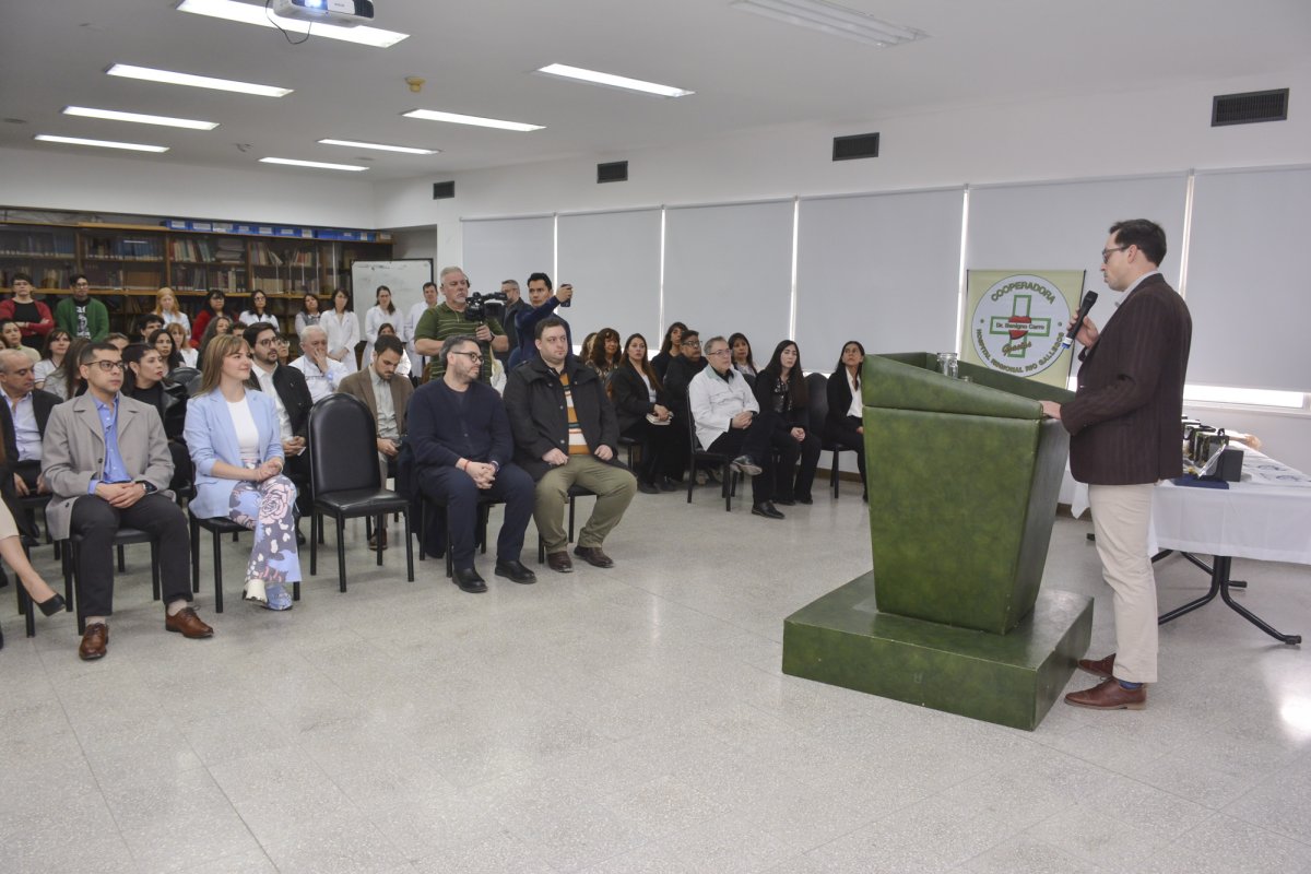 Egresaron cinco profesionales que se especializaron en Neonatología, Salud Mental Comunitaria y Clínica Médica