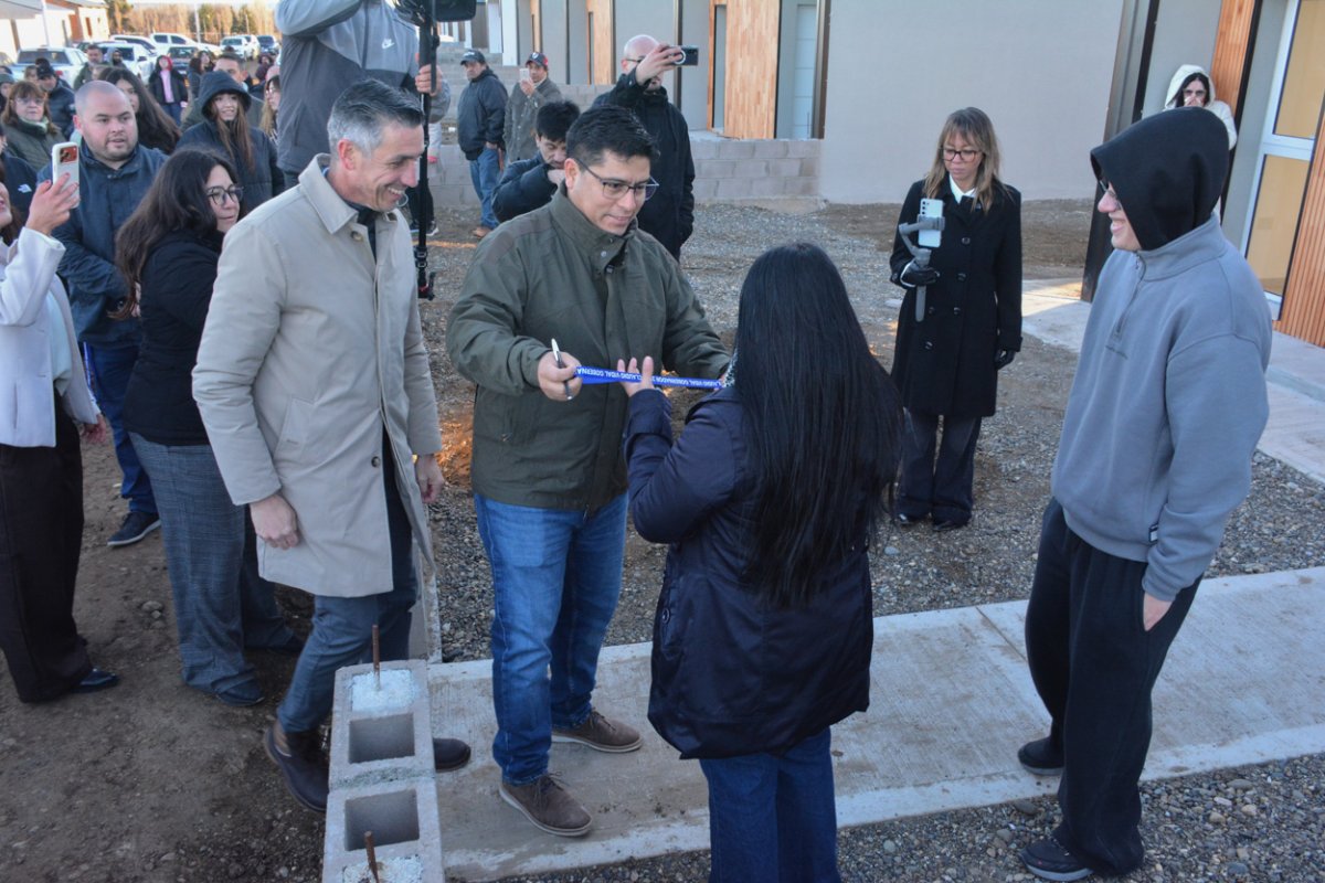 Después de más de 20 años de espera, familias de Río Gallegos cumplen el sueño de la casa propia