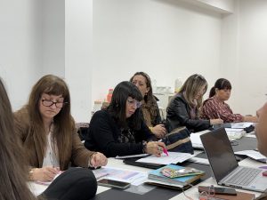 Educación refuerza el seguimiento de las trayectorias educativas con jornada de trabajo institucional