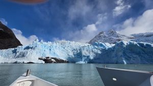 Estudiantes del CPES N° 30 de Tres Lagos realizaron la navegación educativa «Todo Glaciares»