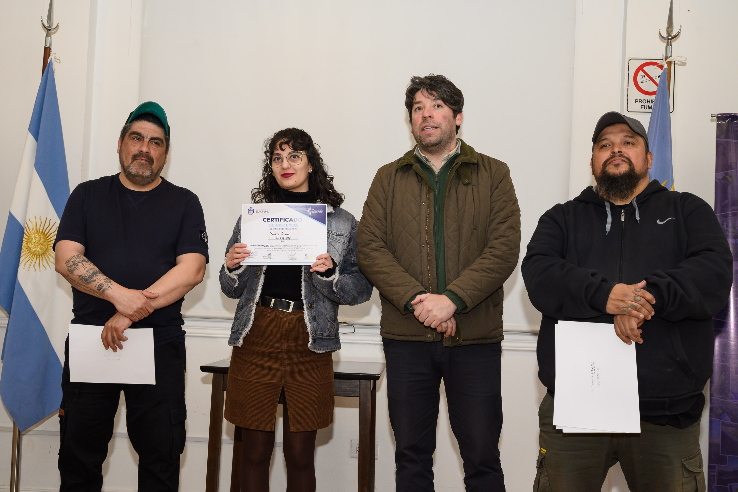 Río Gallegos: certifican a vecinos en capacitación de maquinaria pesada