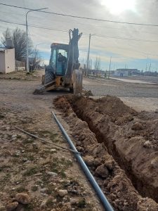 Servicios Públicos continúa con la ampliación de la red de agua potable en Pico Truncado