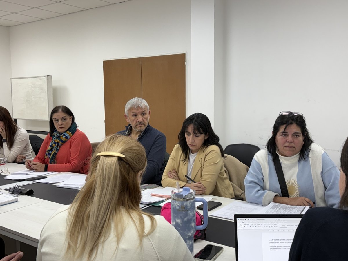 El Consejo Provincial de Educación elabora el reglamento interno y define su cronograma de trabajo