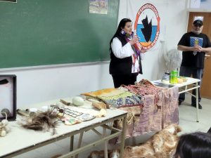 Estudiantes del Polivalente de Arte impulsan el proyecto “Tertulia: Entre el Silencio y el Viento”