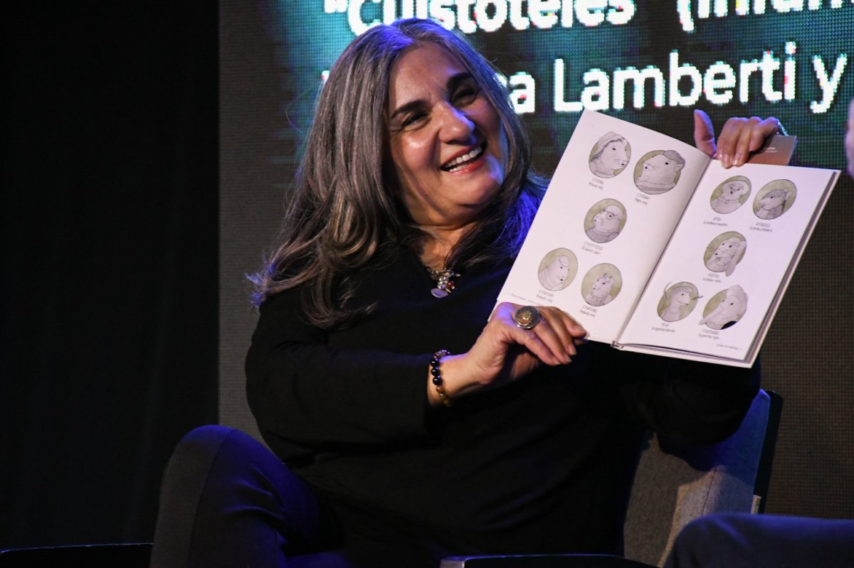 Escritoras santacruceñas brillaron en la Feria del Libro con presentaciones que unieron literatura, poesía y juego